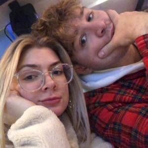 Meet your Posher, Cierra